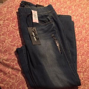 New Torrid lean Jean spandex waist